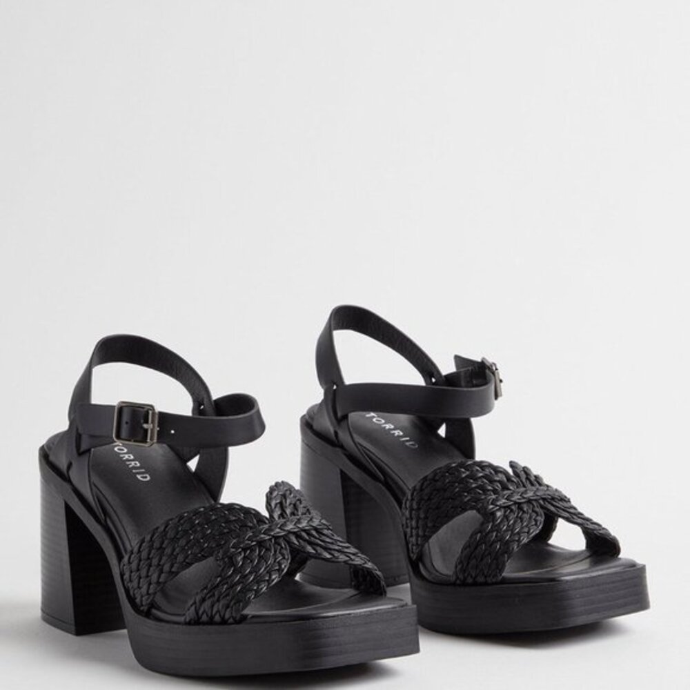 NWT Torrid Crisscross Platform Heel Sandal (WW)